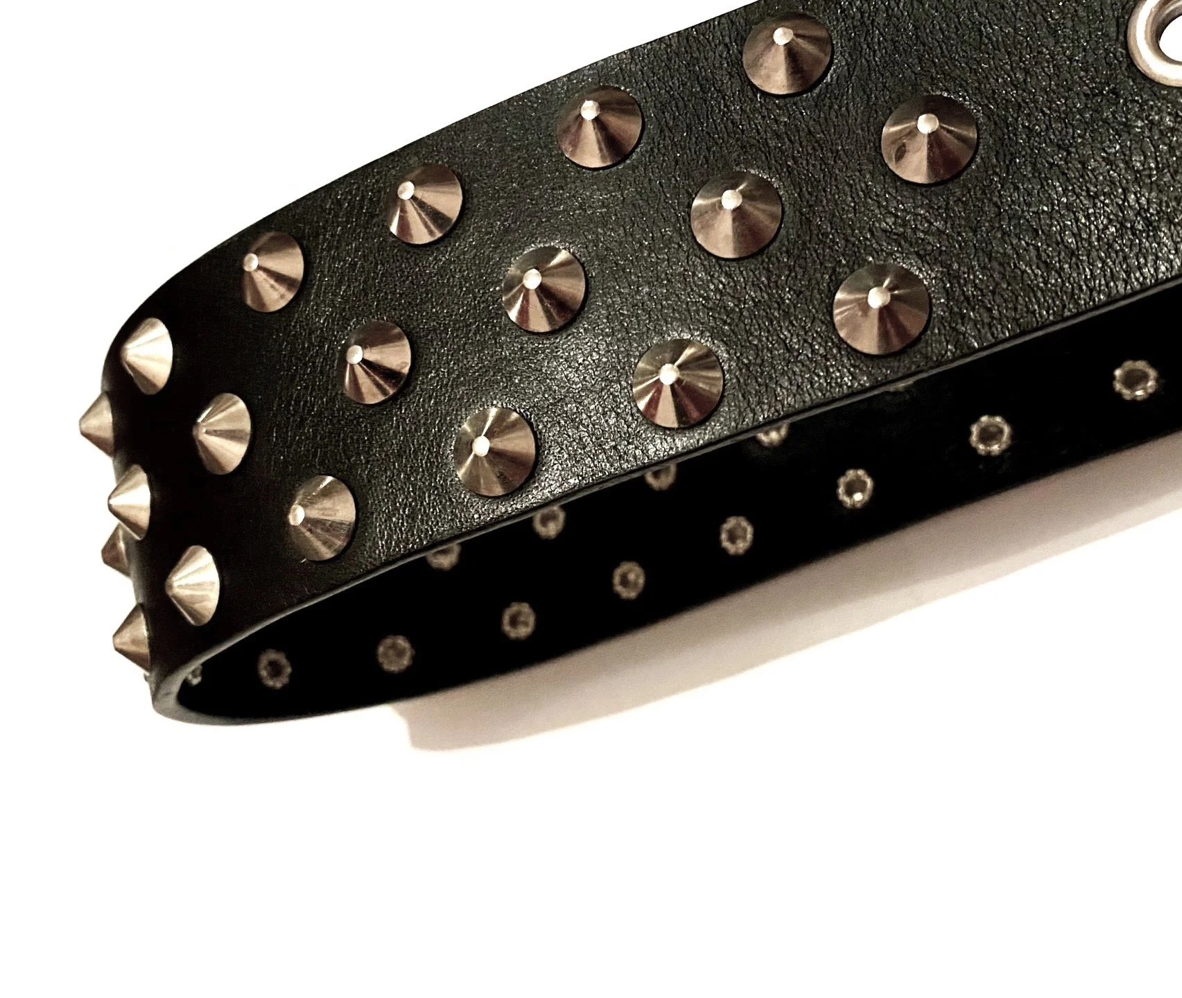 LW3 Classic Cone Stud Belt — The London Leatherman